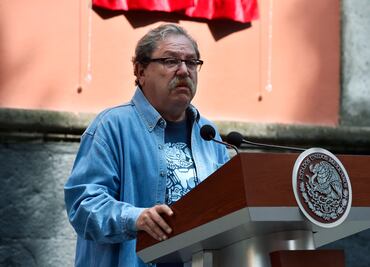 Campesinos encaran a Taibo II por termoeléctrica en Morelos