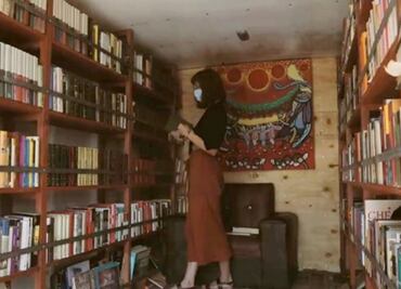 Mobile bookstore promotes reading during Mexico’s COVID-19 lockdown