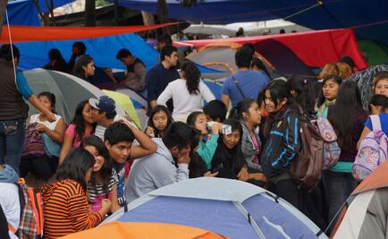 Inician Sección 22 y normalistas plantón indefinido en Oaxaca