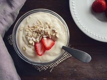 Yogur y otros alimentos que puedes comer caducados