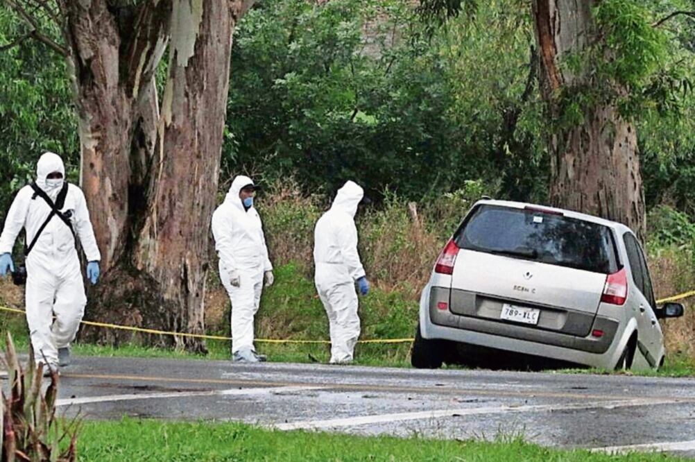 El pasado domingo una mujer fue asesinada sobre la carretera Morelia-Mil Cumbres cuando se dirigía al penal David Franco Rodríguez (ARMANDO SOLÍS. EL UNIVERSAL)