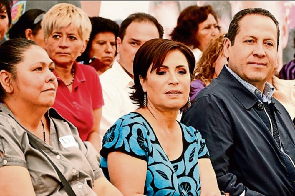 Avances. Rosario Robles y el gobernador Eruviel Ávila participaron en la toma de protesta de 465 Comités Comunitarios (TOMADA DE TWITTER)