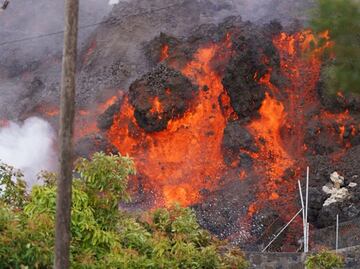 Así es la peligrosa reacción química que ocurre cuando la lava de un volcán llega al océano