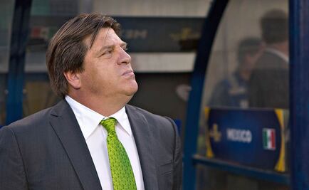 TV Azteca demanda investigar agresión del Piojo a Martinoli