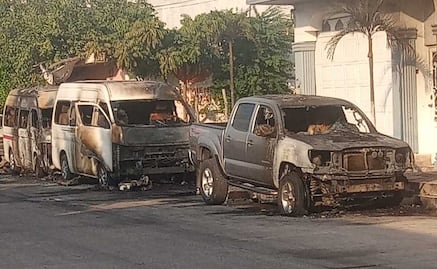 Queman tres vehículos de exalcalde de Escuinapa en Sinaloa