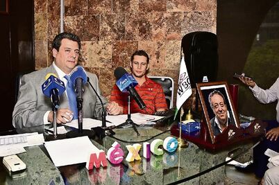 Sulaimán felicita a González y Cuadras