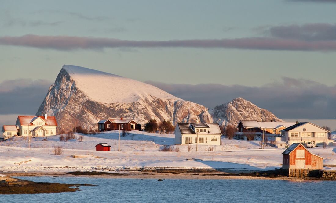 Durante el verano, Sommaroy tiene luz 70 días seguidos, entre mayo y julio. (Foto: iStock)
