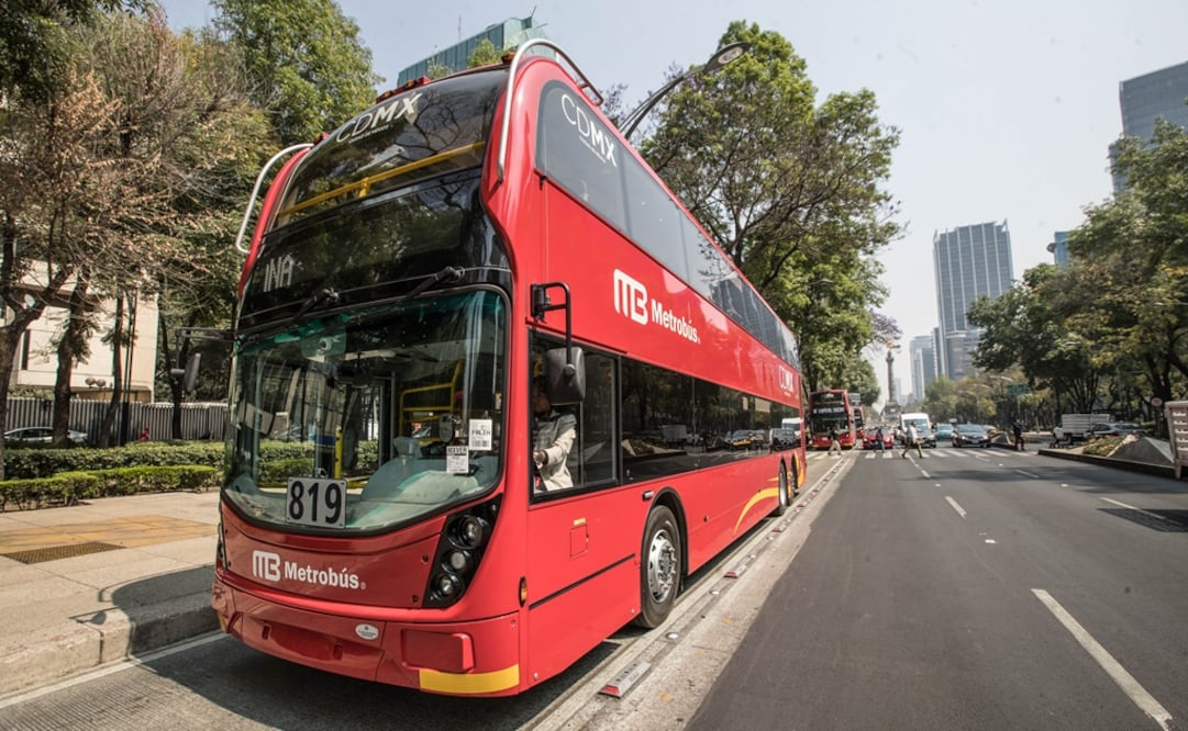 La Línea 7 del Metrobús entró en operación este lunes con 90 unidades doble piso. Foto: Archivo
