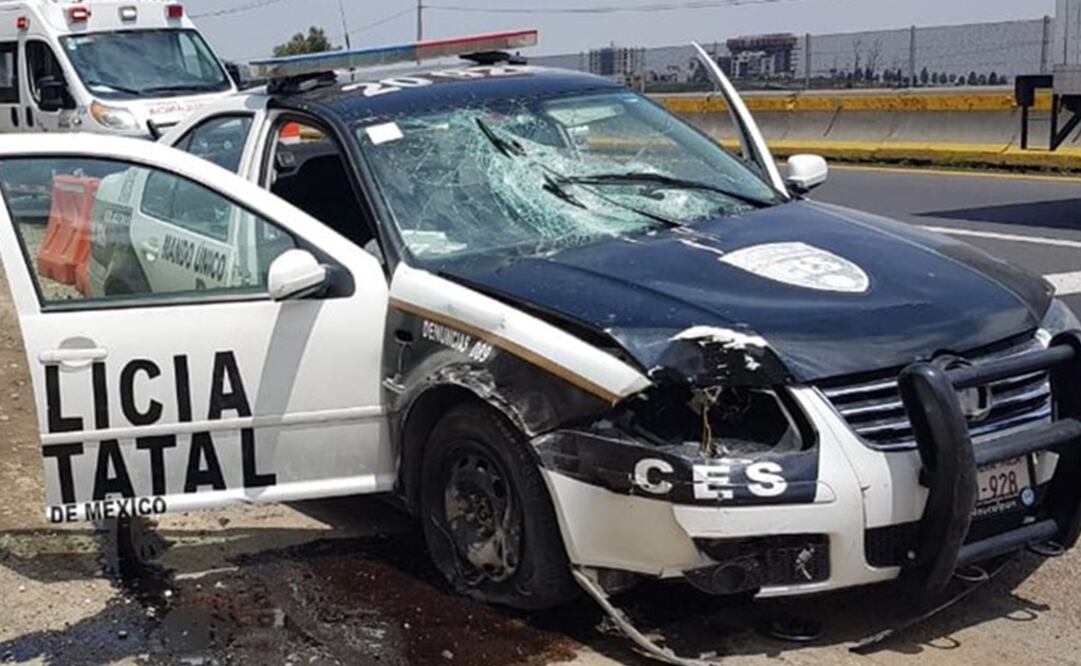 La patrulla con número económico 20928, de la Secretaría de Seguridad del Estado de México, involucrada en el accidente. FOTO: ESPECIAL