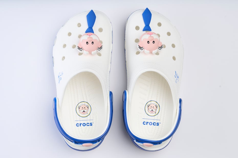 Dr. Simi Crocs Classic Clog, parte delantera. Foto: Cortesía Crocs