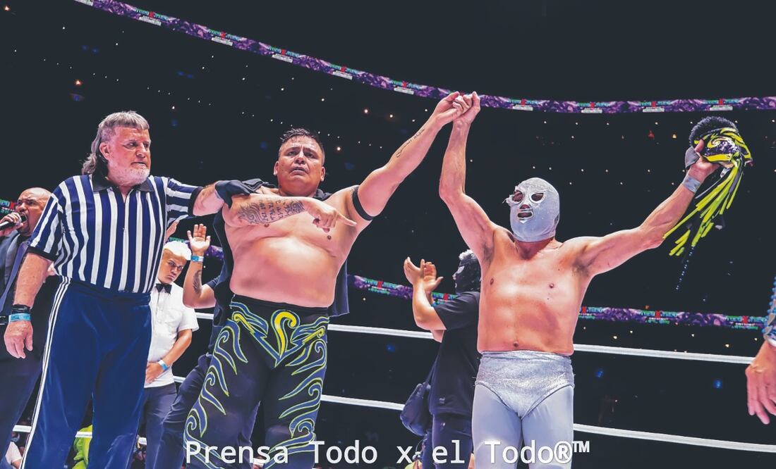 Misterioso Jr. admitió su derrota, pese a los abucheos. Foto Especial