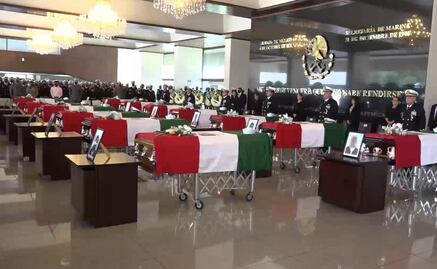 Rinden homenaje a marinos caídos en desplome de helicóptero tras captura de Caro Quintero