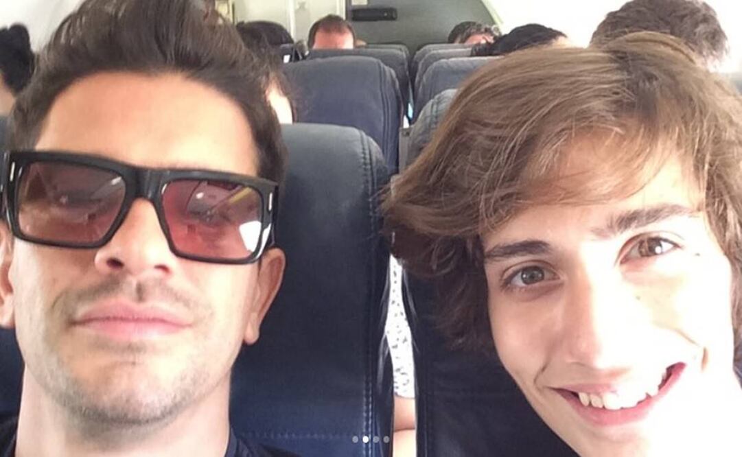 Yahir y Tristán están distanciados, pero el cantante asegura que nunca ha dejado de decirle a su hijo lo mucho que lo ama.