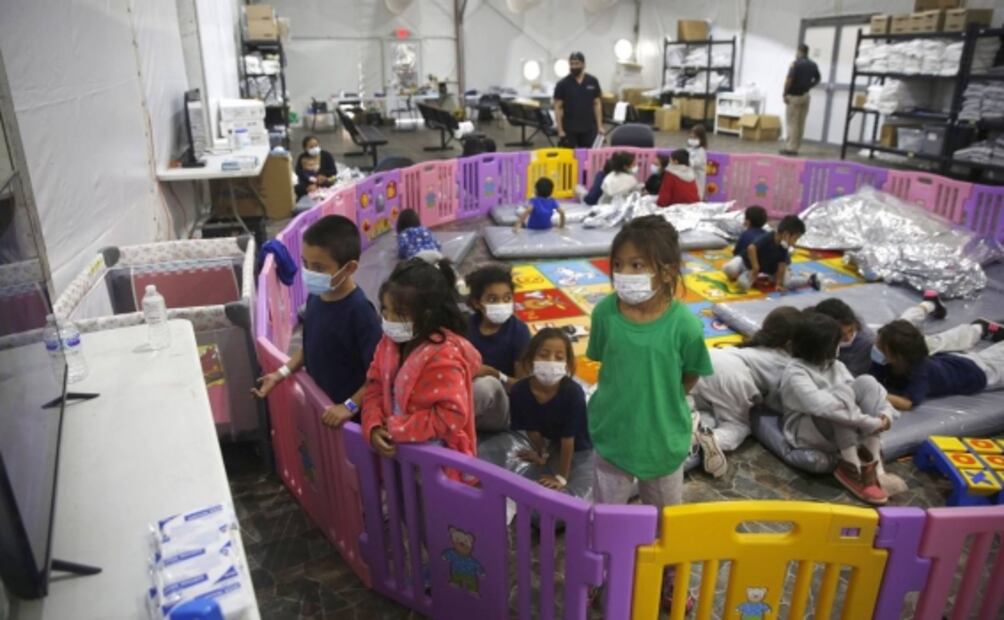 Así se ve un centro de detenciones en Estados Unidos en medio de la crisis migratoria