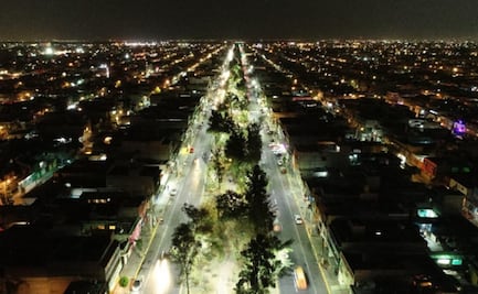 Sustituyen luminarias con 50 años de antiguedad en Neza