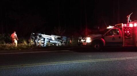 Mueren seis migrantes guatemaltecos en volcadura en Chiapas