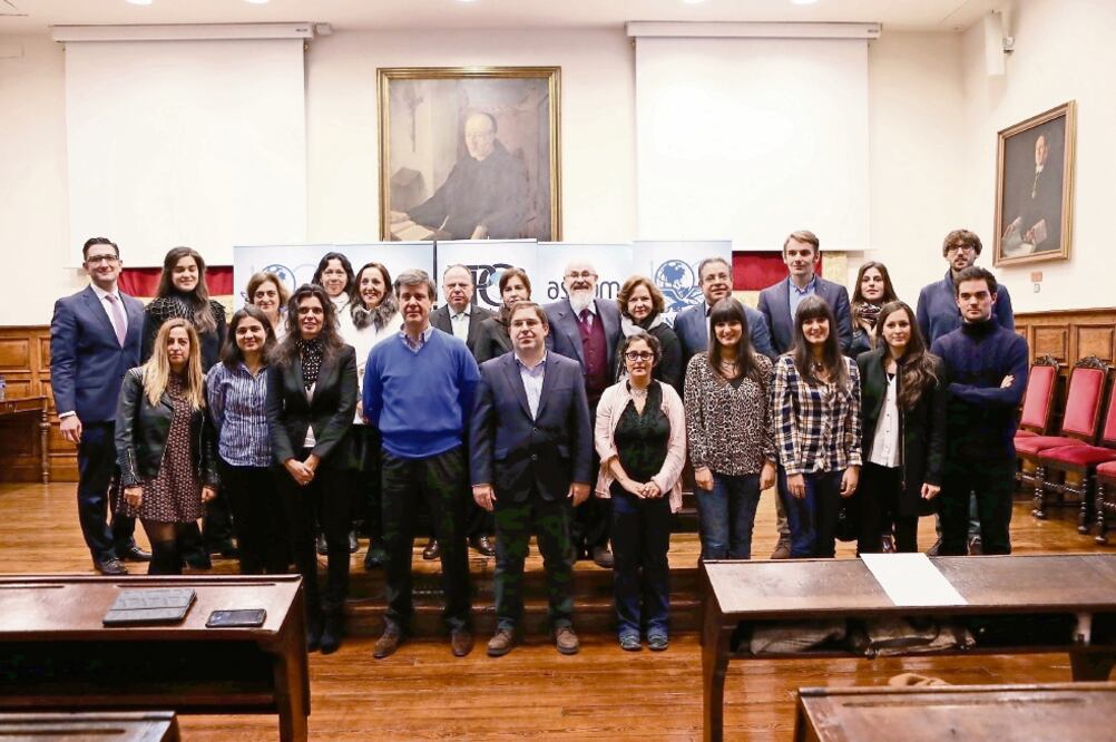 Los mejores alumnos de la Universidad de Oviedo compartieron tiempo con científicos, previo a los Talleres Jack F. Ealy de Periodismo Científico (JUAN ROJAS. EL UNIVERSAL)