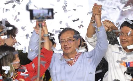 Gustavo Petro arrasa y se impone como candidato presidencial en Colombia