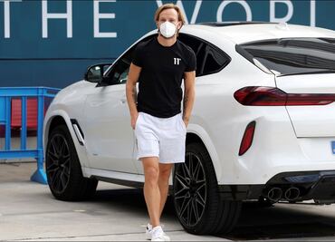 Rakitic se va del Barcelona; firma su regreso con el Sevilla