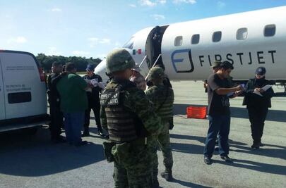 Trasladan a 13 reos de Cancún a distintos penales del país