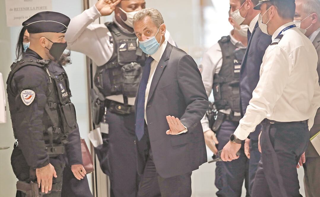 Sarkozy fue juzgado por tráfico de influencias y corrupción. Foto: AP