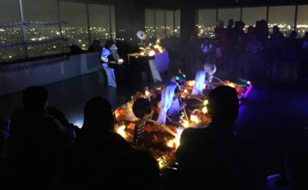 Noche de terror a oscuras en la Torre Latino con Leyendas de Difuntos