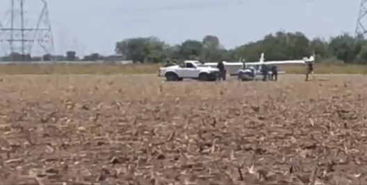Avioneta cae en carretera de Tamaulipas; hay tres lesionados
