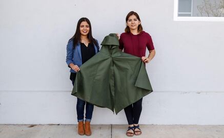 300 KanaN cloaks will be distributed to rescue workers