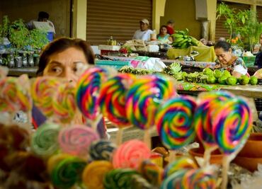 Colores, artesanías y delicias de los mercados