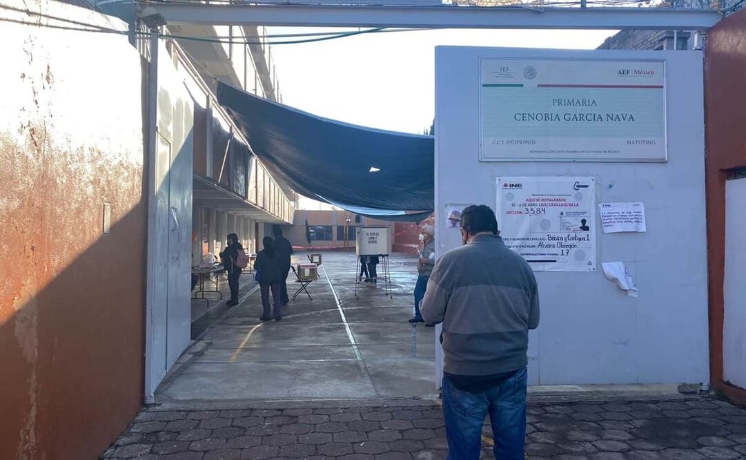 Desde temprano se registró la presencia de adultos mayores en las casillas. 