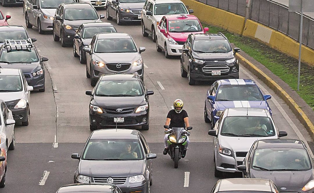 Quienes no cuenten con licencia deberán pagar una multa de 2 mil 74 pesos. Foto: Archivo/ El UNIVERSAL