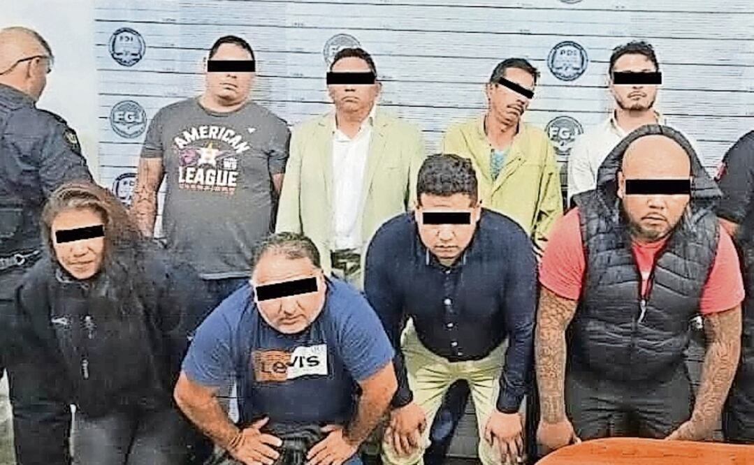 Los detenidos se identificaron como presuntos agentes del MP y de la Policía de Investigación. Foto: Especial