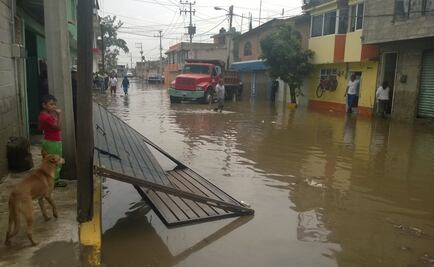 Bloquean la México-Querétaro por inundaciones en Cuautitlán Izcalli
