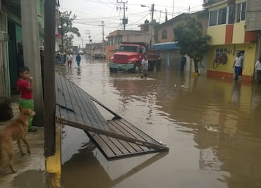 Bloquean la México-Querétaro por inundaciones en Cuautitlán Izcalli
