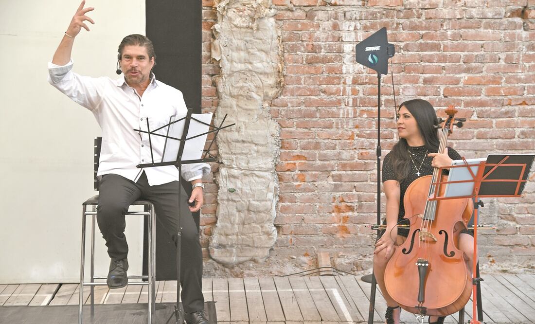 Estrella explicó que todo empezó con personas contando historias. Fotos: Hugo García. EL UNIVERSAL