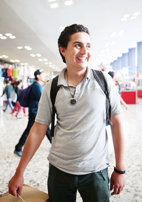 “Yo les diría a las autoridades que pusieran más atención en aumentar la matrícula de estudiantes en las universidades públicas” Jose Hernández, licenciatura en Arquitectura trunca (VALENTE ROSAS. EL UNIVERSAL)