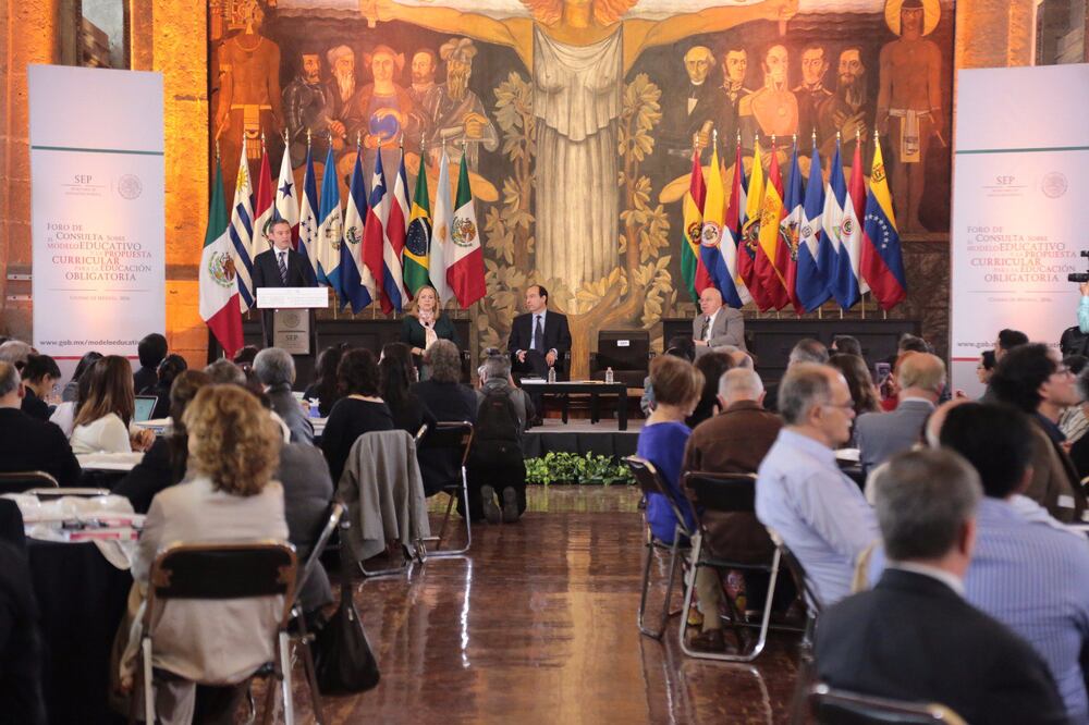 Imagen tomada del Twitter de Aurelio Nuño 