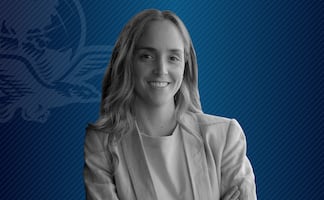 Lo que la serie All Her Fault nos dice sobre la maternidad, la carga mental, y los cuidados 