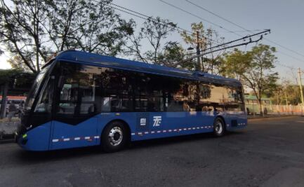 Ahora chocan Metrobús y Trolebús en Peralvillo; se reportan heridos