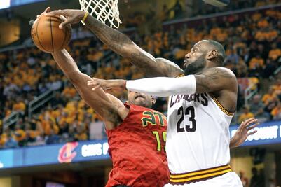 Cavaliers propina estocada a Hawks