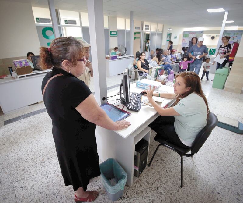 El Insabi garantizará servicios gratuitos y de calidad a 69 millones de mexicanos sin seguridad social, afirmó su titular. Foto: ARCHIVO EL UNIVERSAL