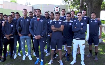 Jugadores de Cruz Azul señalan a periodista de desestabilizarlos