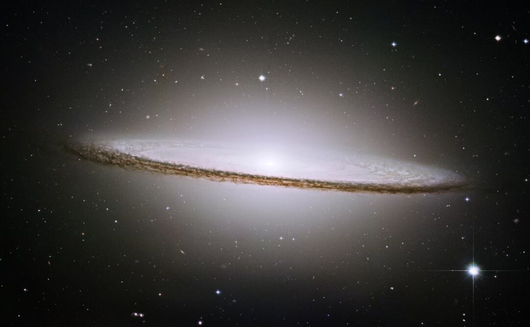 Galaxia “sombrero” o M104. Foto: NASA/Hubble Heritage Team