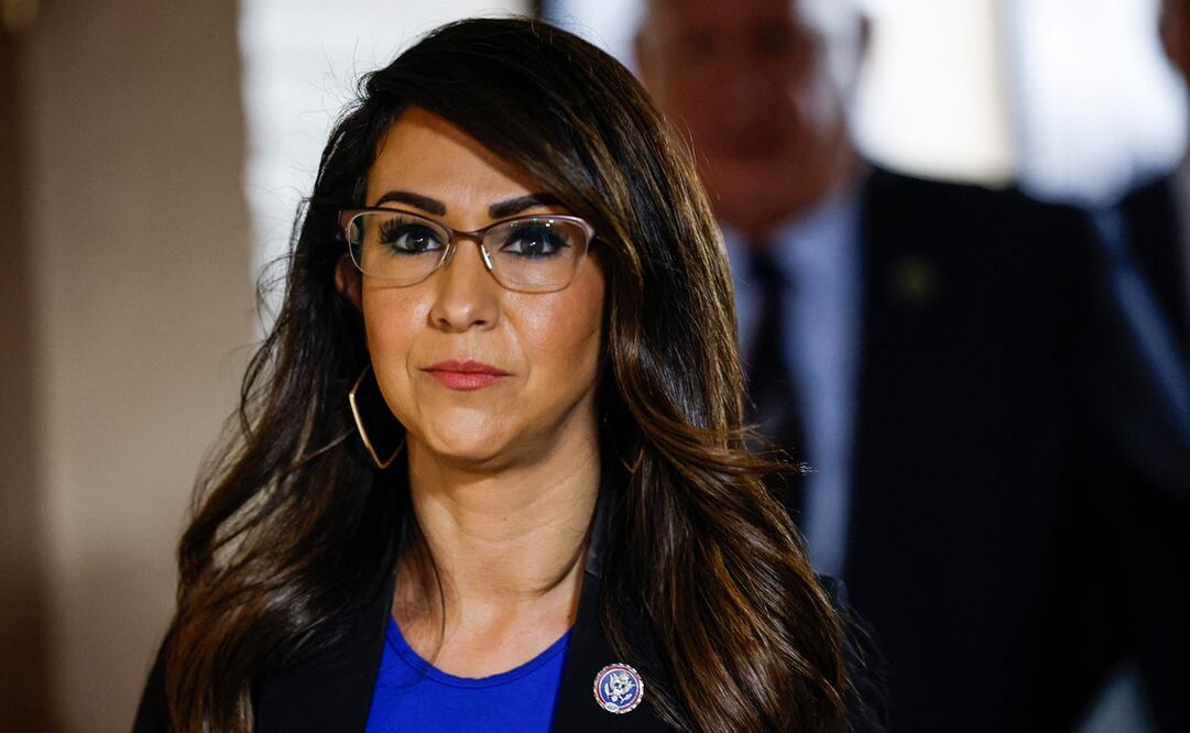 La representante Lauren Boebert al llegar a una reunión del caucus republicano en el Capitolio de los Estados Unidos el 13 de septiembre, en Washington, DC. Foto: AFP