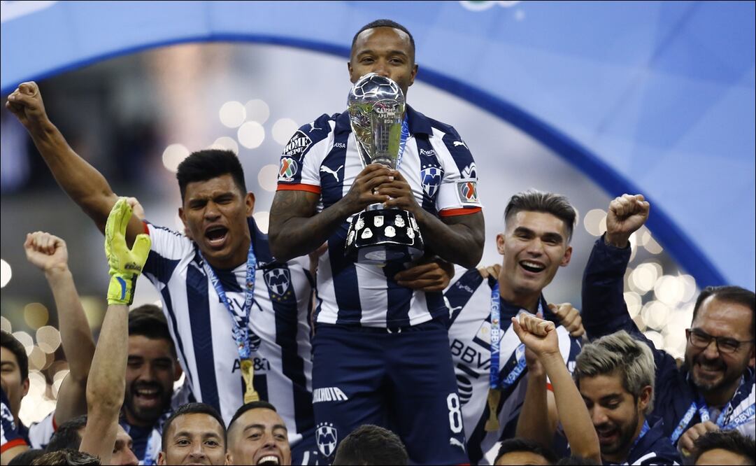 Nada por aquí, todo por allá