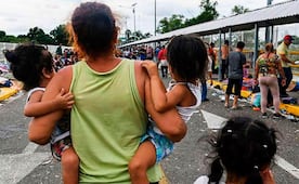 Una de cada tres adultas mayores migrantes retornadas de EU depende de cuidados; sufren enfermedades y carencias: expertos