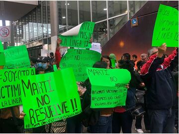 Previo a reapertura de tramo elevado de la Línea 12 del Metro, protestan en estación Periférico Oriente