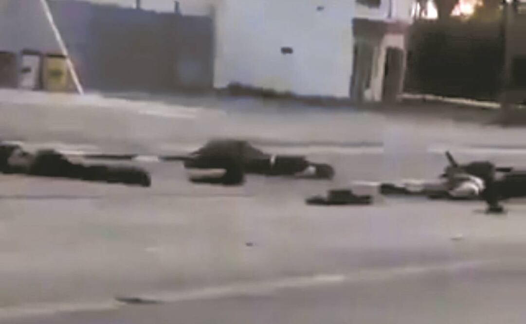 Nueve cuerpos quedaron tirados ayer en la comunidad de Los Guerra, en el municipio Miguel Alemán, después de un enfrentamiento en la zona entre grupos delictivos. Foto: Captura de video