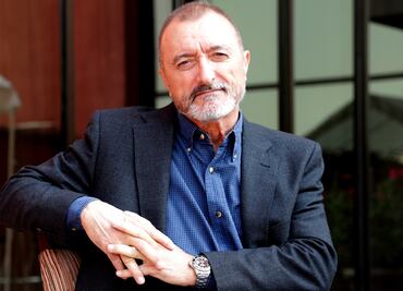 Arturo Pérez-Reverte hace "broma irrespetuosa" sobre el Holocausto