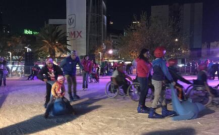 Abren pista de hielo en Glorieta de Insurgentes
